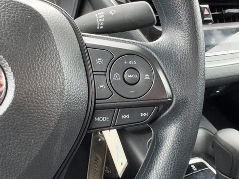 Certified 2025 Toyota Corolla LE image 20