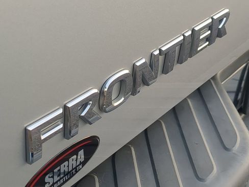 Used 2019 Nissan Frontier SV image 28