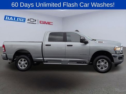 Used 2024 RAM 2500 Big Horn AWD/4WD image 2