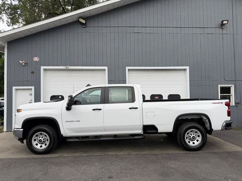 Used 2025 Chevrolet Silverado 3500 W/T w/ WT/CX Safety Package AWD/4WD image 7