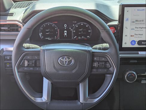 Used 2024 Toyota Tacoma TRD Off-Road AWD/4WD image 20
