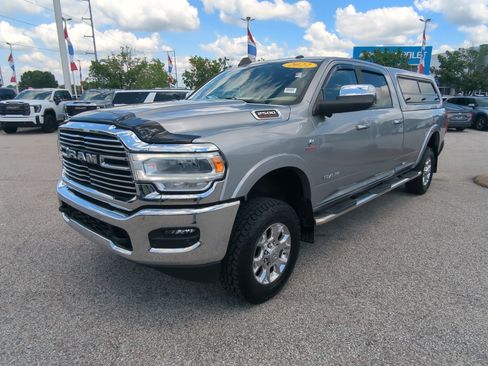 Used 2022 RAM 2500 Laramie AWD/4WD image 5