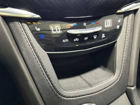 Certified 2024 Cadillac XT6 Premium Luxury w/ Technology Package AWD/4WD image 24