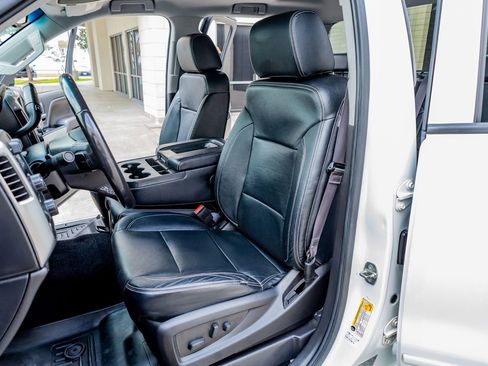 Used 2017 Chevrolet Silverado 1500 LT image 28