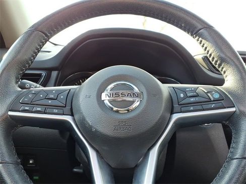 Used 2020 Nissan Rogue SL image 24