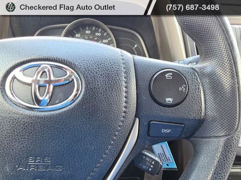Used 2015 Toyota RAV4 XLE AWD/4WD image 16