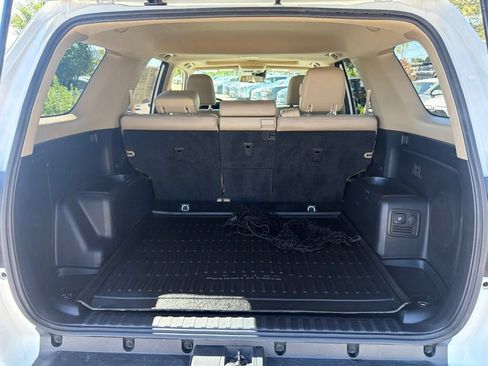 Used 2023 Toyota 4Runner Limited AWD/4WD image 18