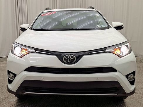 Used 2018 Toyota RAV4 XLE image 6