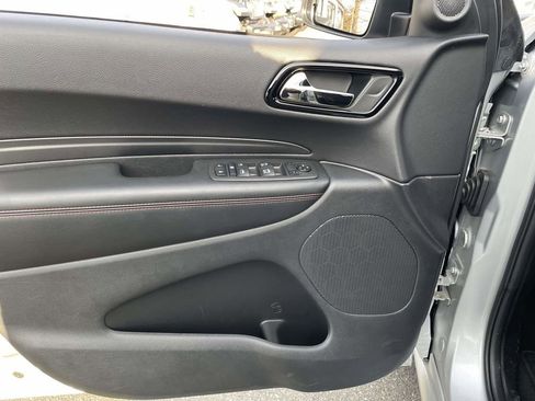Certified 2025 Dodge Durango GT image 24