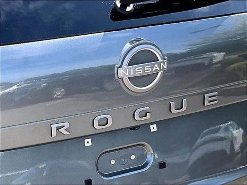 Certified 2026 Nissan Rogue SV AWD/4WD image 28