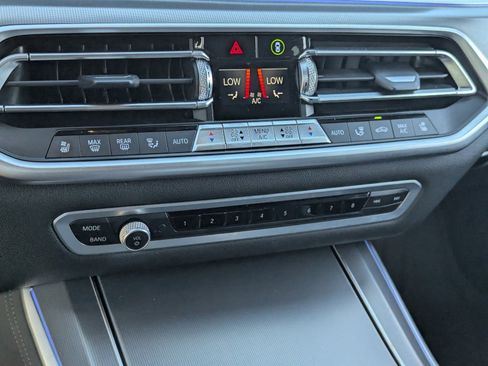 Used 2021 BMW X5 sDrive40i w/ M Sport Package image 28