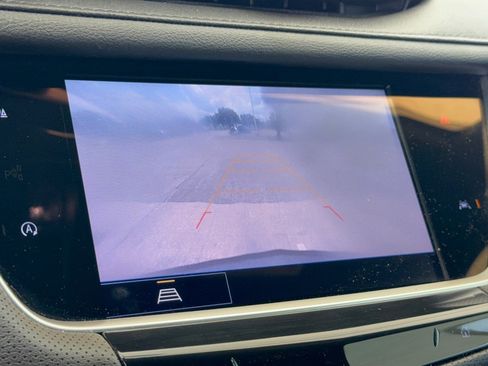 Used 2023 Cadillac XT6 Luxury FWD image 24