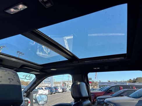 Used 2023 Ford F150 Raptor image 12