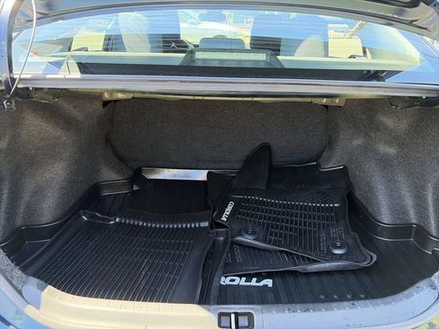 Used 2019 Toyota Corolla LE FWD image 24