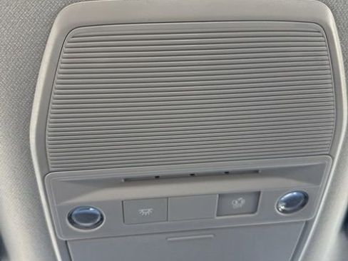 New 2026 Nissan Sentra SV w/ SV Convenience Package FWD image 17