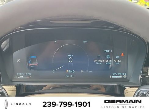 Certified 2023 Lincoln Corsair FWD w/ Equipment Group 101A image 24