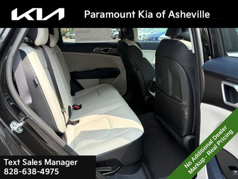 New 2025 Kia Sportage EX image 21