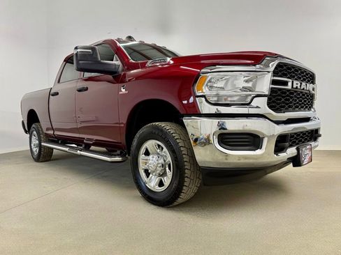 Used 2024 RAM 2500 Tradesman w/ Chrome Appearance Group image 6