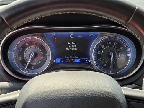 Used 2022 Chrysler 300 S RWD image 30