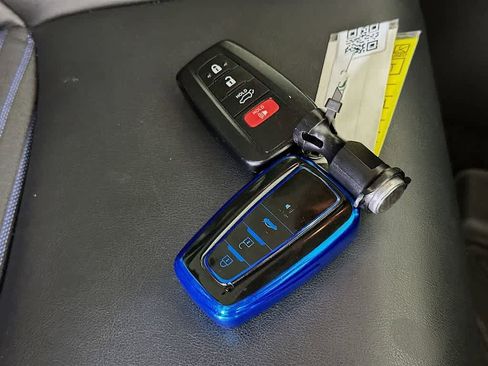 Used 2020 Toyota RAV4 XSE image 22