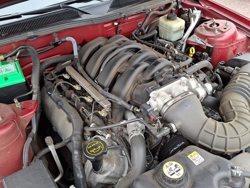 Used 2006 Ford Mustang GT Premium RWD image 29