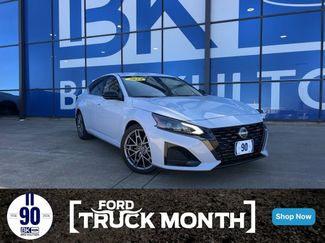 Used 2024 Nissan Altima 2.0 SR video 1