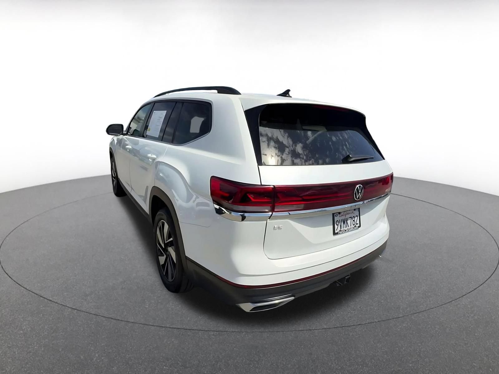 Used 2026 Volkswagen Atlas SE FWD image 10