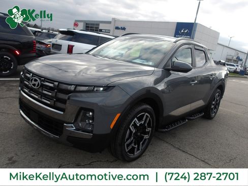 Certified 2025 Hyundai Santa Cruz Limited image 3