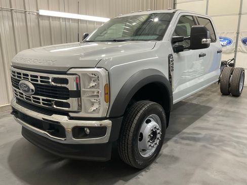 Used 2026 Ford F450 XLT w/ XLT Value Package AWD/4WD image 3