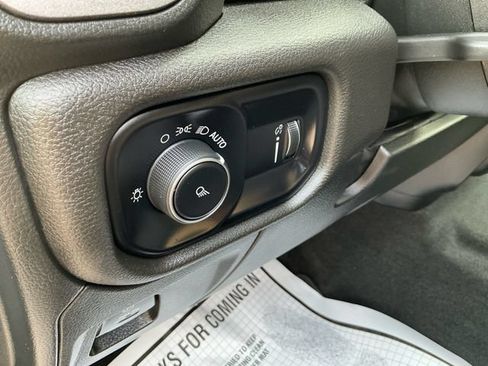 Used 2023 RAM 1500 Tradesman AWD/4WD image 28