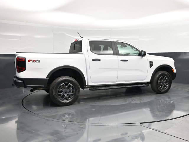 Used 2025 Ford Ranger XLT w/ FX4 Off-Road Package AWD/4WD image 4