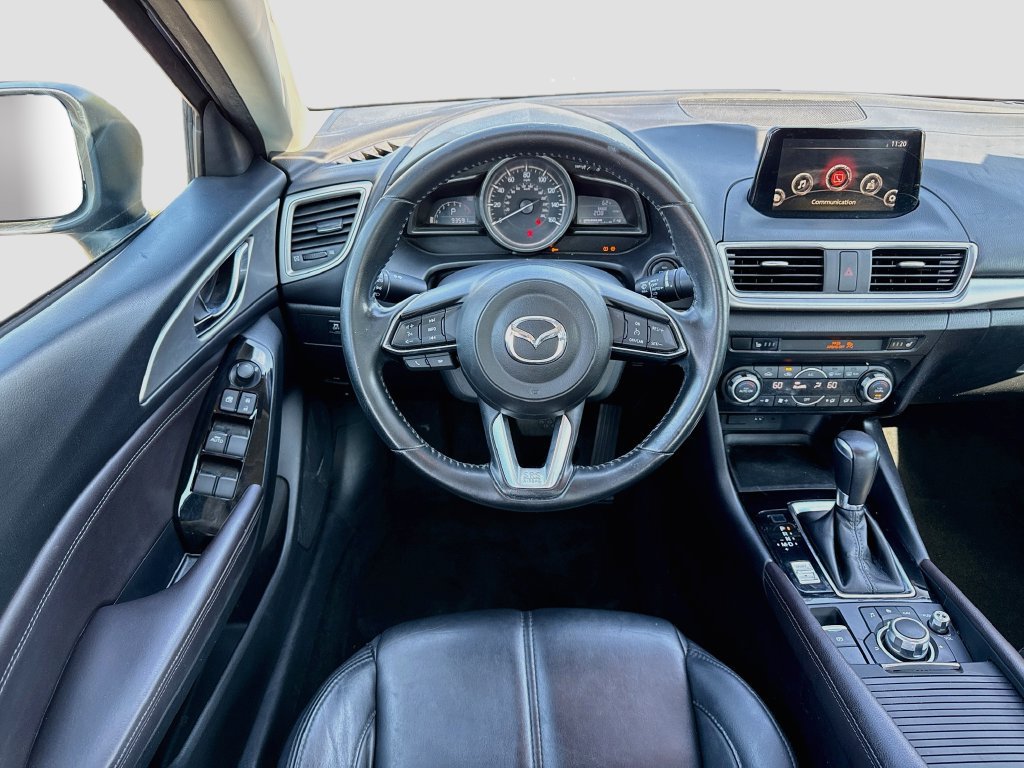 Used 2018 MAZDA MAZDA3 Touring FWD image 30
