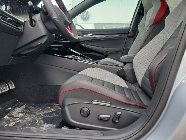 New 2026 Volkswagen GTI SE FWD image 16