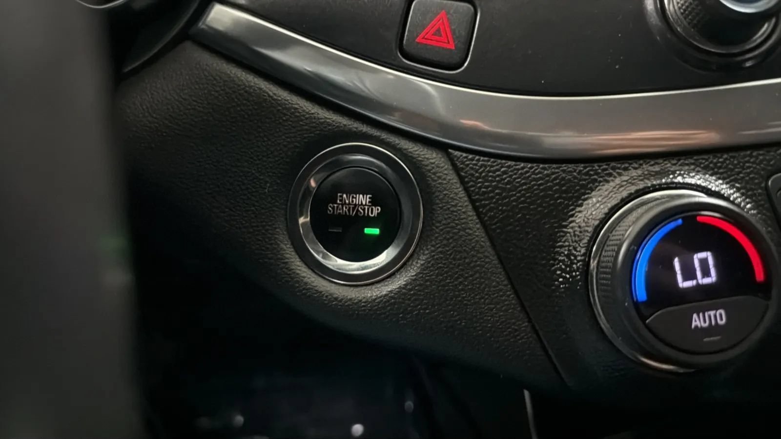 Used 2019 Chevrolet Impala LT FWD image 15