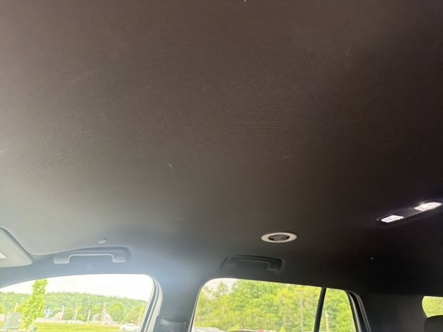 Used 2023 Chevrolet Traverse LT w/ LPO, Floor Liner Package AWD/4WD image 19