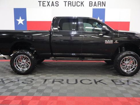 Used 2017 RAM 2500 Tradesman w/ Chrome Appearance Group AWD/4WD image 15