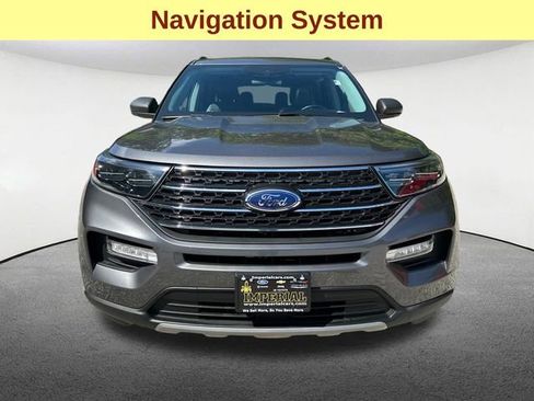 Used 2022 Ford Explorer XLT w/ Equipment Group 202A AWD/4WD image 4
