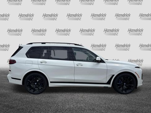 New 2027 BMW X7 xDrive40i w/ M Sport Package AWD/4WD image 11