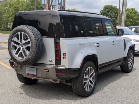 Used 2023 Land Rover Defender 110 X-Dynamic SE AWD/4WD image 5