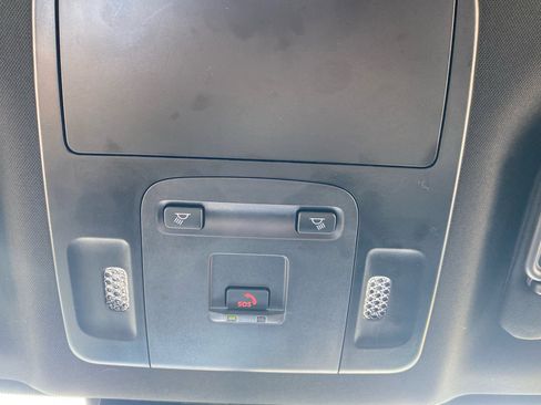 Used 2025 Toyota Camry SE image 22