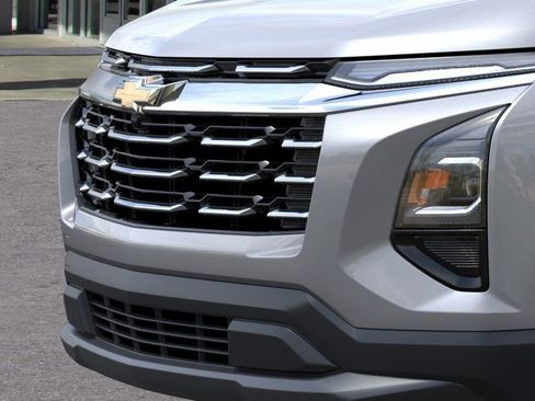 New 2026 Chevrolet Equinox LT FWD image 13