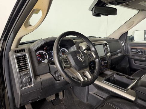 Used 2014 RAM 2500 Laramie w/ HD Snow Plow Prep Group image 17