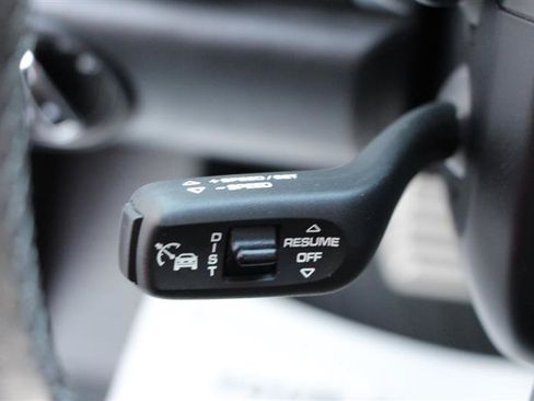 Used 2018 Porsche Cayenne GTS AWD/4WD image 32