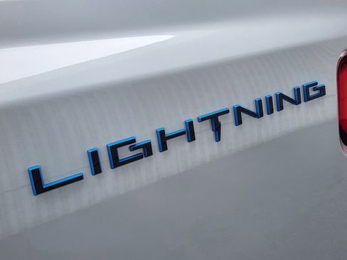 Used 2025 Ford F150 Lightning Flash image 16