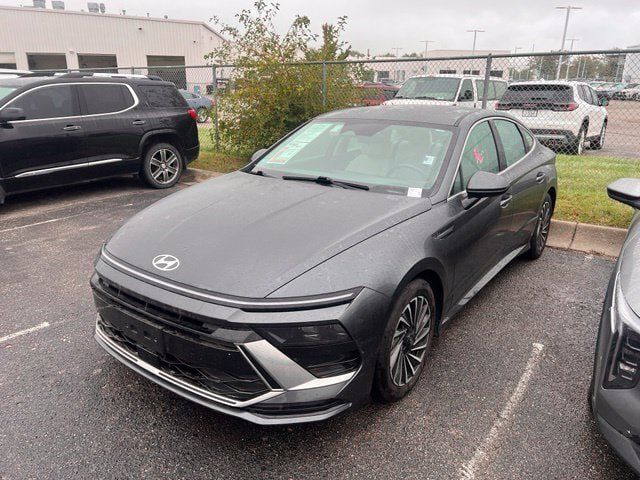 Used 2024 Hyundai Sonata SEL FWD image 3