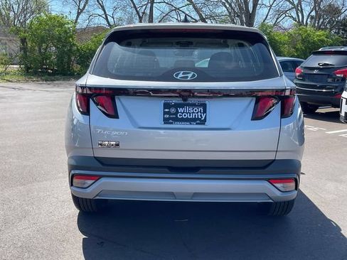 Certified 2025 Hyundai Tucson SE FWD image 6