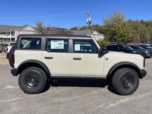 New 2025 Ford Bronco Base w/ Sasquatch Package image 2