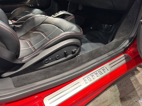 Used 2018 Ferrari 488 Spider image 43