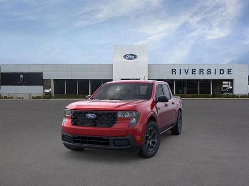 New 2025 Ford Maverick XLT w/ XLT Luxury Package image 2