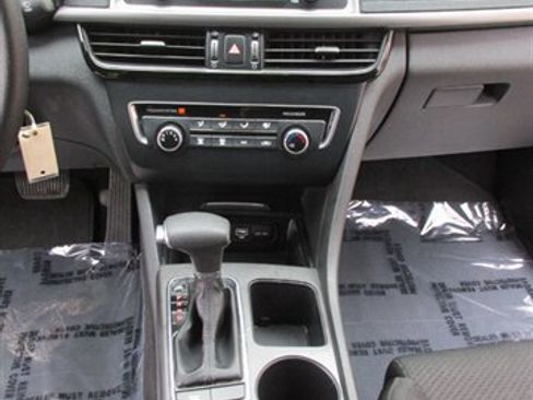 Used 2016 Kia Optima LX FWD image 28